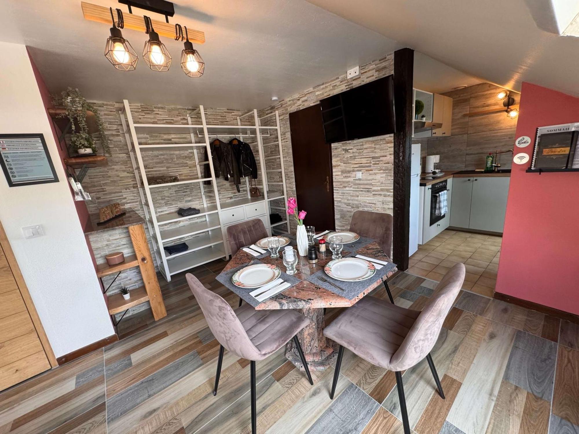 Private & Comfortable Apartments Puttelange-aux-Lacs Екстер'єр фото