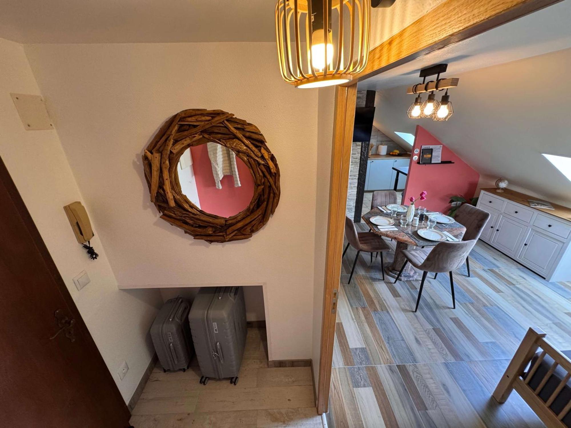 Private & Comfortable Apartments Puttelange-aux-Lacs Екстер'єр фото